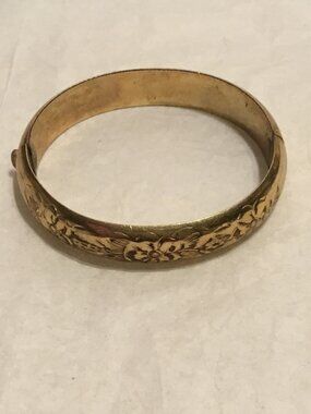 Vintage and gorgeous antique 12K gold filled bracelet by Marathon -
